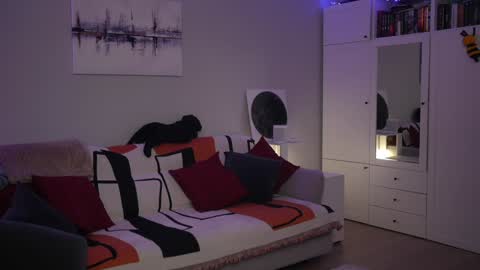 Snapshot of _blackbee_ chatting on February 3, 6:40 am Lili online show from February 3, 6:40 am