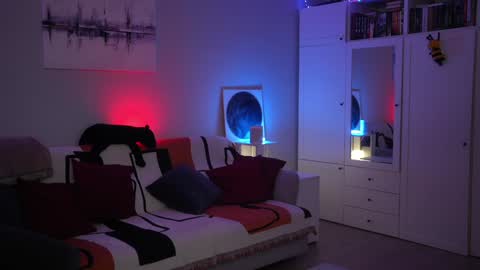 Snapshot of _blackbee_ chatting on March 1, 5:53 am Lili online show from March 1, 5:53 am