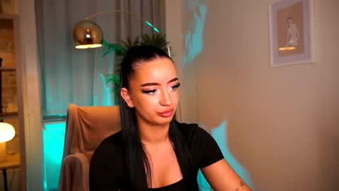 Pearl online show from February 18, 4:47 pm