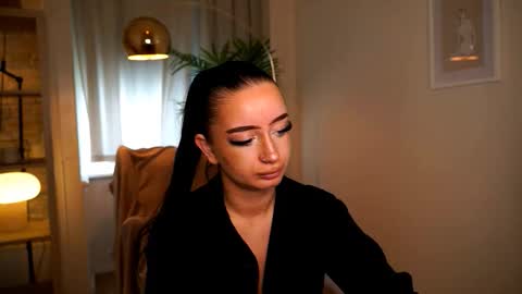 Pearl online show from February 20, 10:38 am