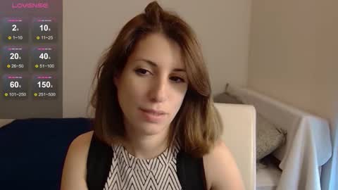 Snapshot of _blackpearl chatting on November 14, 10:58 am Laura online show from November 14, 10:58 am