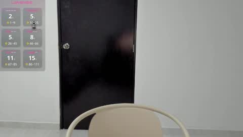 _blairwest_ online show from November 22, 4:44 am