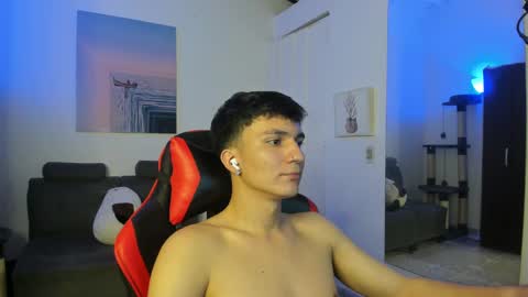 B L A K E online show from January 16, 5:53 am