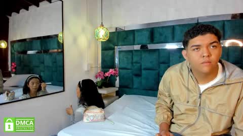 _bonnyandclyde online show from January 15, 12:32 pm