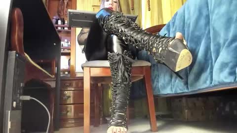 Brenda online show from February 20, 1:11 pm