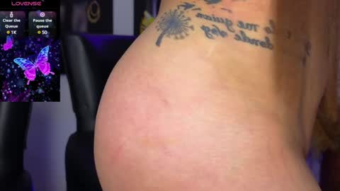 Brenna online show from February 9, 1:22 am