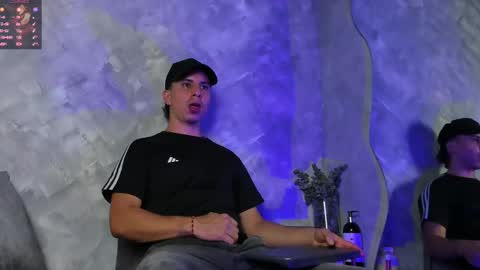 Snapshot of _bruno_bs chatting on October 2, 9:22 pm BRUNO online show from October 2, 9:22 pm