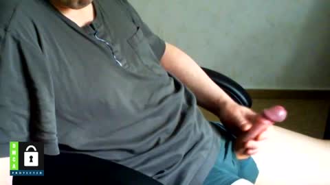 Snapshot of _buwe22_ chatting on May 22, 10:32 am Uwe online show from May 22, 10:32 am