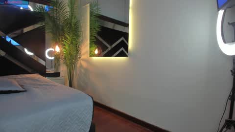 Candy online show from February 20, 6:13 pm