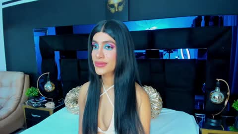 Snapshot of _cat_18 chatting on December 18, 4:42 am You can Call me Kitty Cat online show from December 18, 4:42 am