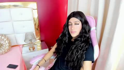 Snapshot of _cat_18 chatting on December 29, 8:48 pm You can Call me Kitty Cat online show from December 29, 8:48 pm