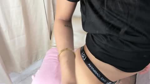 Snapshot of _cat_18 chatting on February 17, 7:04 am You can Call me Kitty Cat online show from February 17, 7:04 am