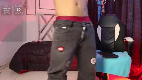 Snapshot of _cesarmendoza chatting on March 21, 2:20 pm Cesar online show from March 21, 2:20 pm