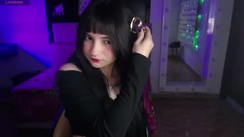 _charlotte_collins_ online show from February 10, 3:27 pm