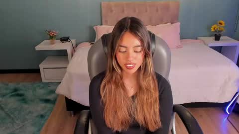 Charlote online show from April 17, 5:16 pm