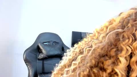 _charlottedavis online show from February 12, 12:38 am