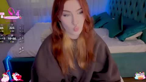 Snapshot of _chlo_e chatting on October 17, 11:13 am Alisa NO NUDE online show from October 17, 11:13 am