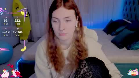 Alisa NO NUDE online show from October 28, 9:28 pm