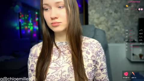 _chloe_miller_ online show from January 4, 2:35 pm