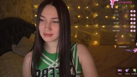 _chloe_miller_ online show from February 21, 6:15 pm