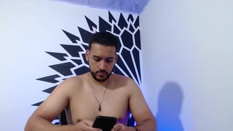 Snapshot of _christopher_dennis_ chatting on December 31, 1:57 am CRIS online show from December 31, 1:57 am