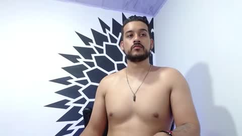 Snapshot of _christopher_dennis_ chatting on January 10, 1:53 am CRIS online show from January 10, 1:53 am