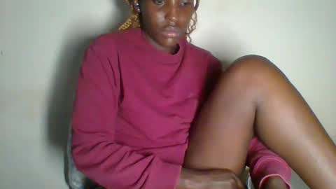 Snapshot of _clara01 chatting on February 12, 2:56 am clara online show from February 12, 2:56 am