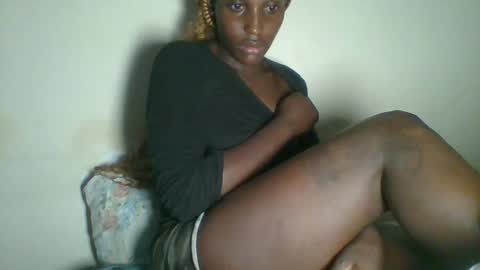 Snapshot of _clara01 chatting on February 13, 12:57 am clara online show from February 13, 12:57 am