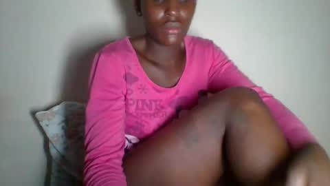 Snapshot of _clara01 chatting on February 28, 11:56 pm clara online show from February 28, 11:56 pm