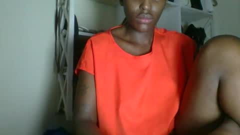 clara online show from April 11, 7:45 am