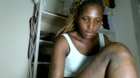 clara online show from May 21, 7:59 am