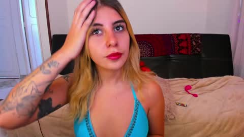  Chloe  online show from January 23, 4:59 pm