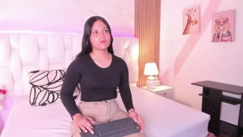 _cloe_vega online show from August 4, 8:11 pm