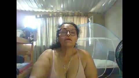 Snapshot of _cristal09 chatting on September 24, 5:49 pm _cristal09 online show from September 24, 5:49 pm