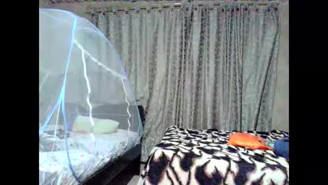 Snapshot of _cristal09 chatting on October 13, 3:28 am _cristal09 online show from October 13, 3:28 am