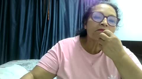 _cristal15 online show from November 12, 9:47 pm