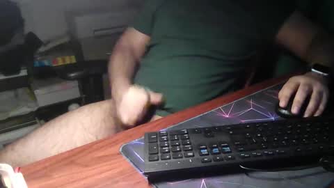 Snapshot of _daddypimp chatting on March 1, 2:13 am Paul online show from March 1, 2:13 am