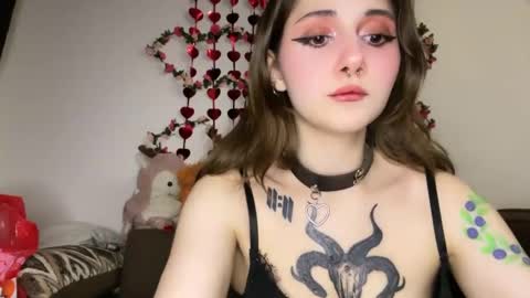 Snapshot of _devilbaby chatting on February 25, 9:13 pm Kate online show from February 25, 9:13 pm