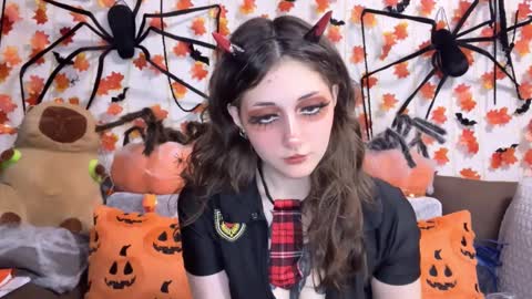 Snapshot of _devilbaby chatting on October 9, 5:33 pm Kate online show from October 9, 5:33 pm