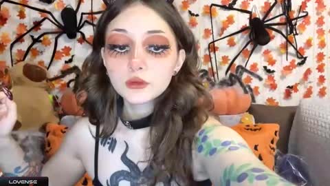 Snapshot of _devilbaby chatting on October 17, 7:16 pm Kate online show from October 17, 7:16 pm