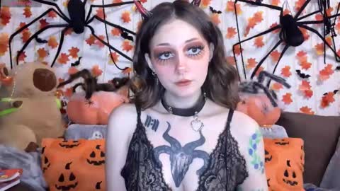 Snapshot of _devilbaby chatting on October 20, 5:57 pm Kate online show from October 20, 5:57 pm