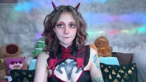 Snapshot of _devilbaby chatting on December 21, 5:20 pm Kate online show from December 21, 5:20 pm