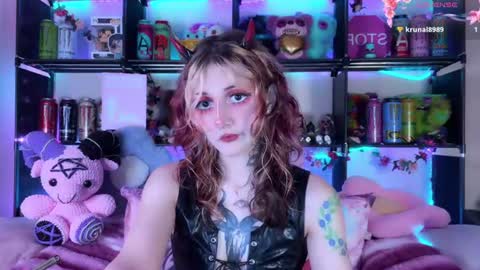 Snapshot of _devilbaby chatting on July 9, 6:34 pm Kate online show from July 9, 6:34 pm
