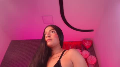 Dione online show from February 15, 7:10 pm