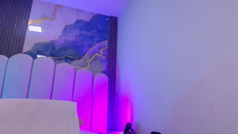 Dione online show from February 28, 7:15 pm