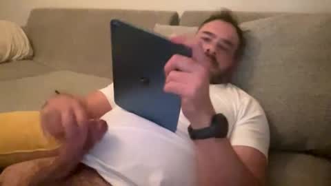 _direwolf_ online show from April 16, 5:08 am