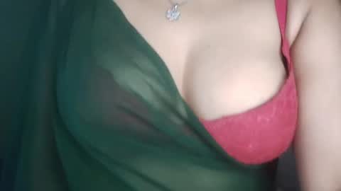 _dreamgirl_0 online show from June 3, 9:45 am