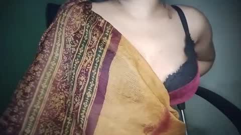 Snapshot of _dreamgirl_0 chatting on July 20, 2:48 am _dreamgirl_0 online show from July 20, 2:48 am