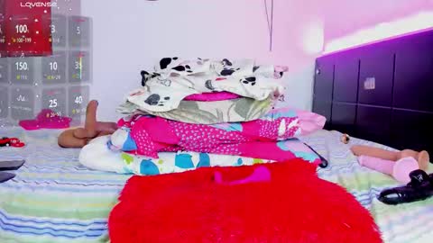 Snapshot of _dulcefuego chatting on February 27, 10:21 pm _dulcefuego online show from February 27, 10:21 pm