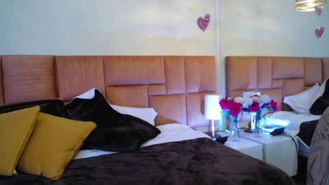 Snapshot of _dulcinea_1 chatting on March 7, 12:23 pm Dulcinea online show from March 7, 12:23 pm